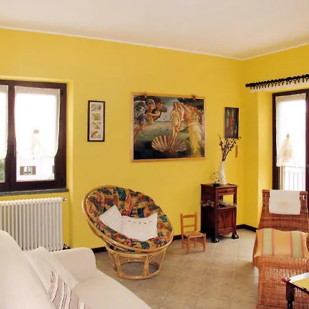 Locazione Turistica Casa Ludovica * Gera Lario