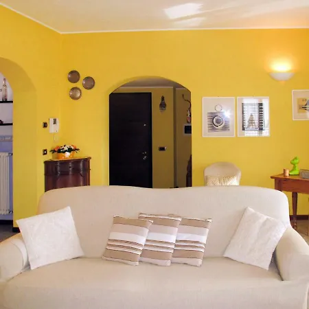 Apartment Locazione Turistica Casa Ludovica *
